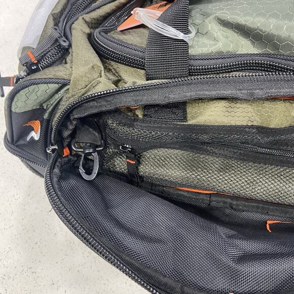 Pathfinder Gear Olive Green Rolling Travel Duffle Bag Carry-On - Picture 7 of 11